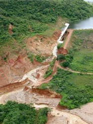Barragem algodão rompida Barragem algodão rompida
