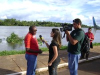 Prefeito, Chico Antônio sendo entrevistado