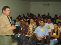 Coronel e participantes do curso