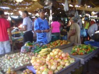 Feirantes no Mercado