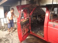 Carro incendiado