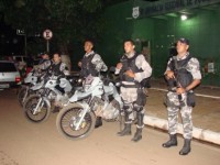 Policiais do RONE