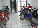 Motos