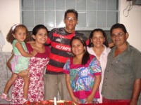 Emanoel com familiares