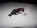 revolver e munição
