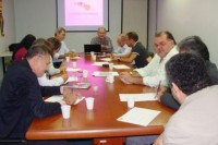 Luciana e reunião curso economia 015