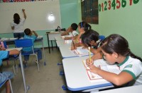 quase-100-das-escolas-publicas-piauienses-ja-iniciaram-o-censo-escolar-2013-198386