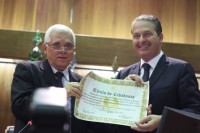 medioeduardotitulo1981382458364