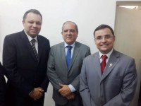 Prefeito de Parnaíba e representantes da Azul