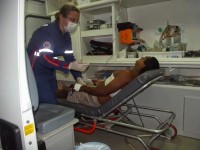 homem-e-agredido-a-golpes-de-faca-em-parnaiba--305212