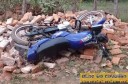 vitima-colidiu-motocicleta-em-tijolos-314692
